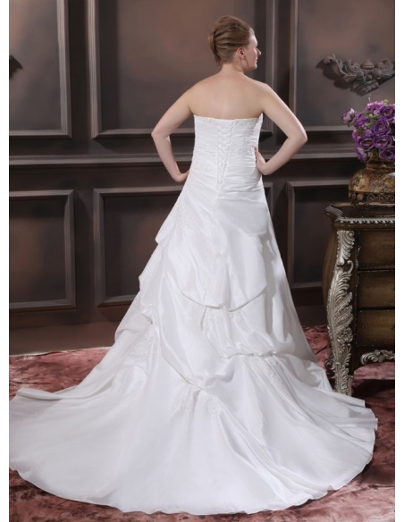 A Line Sweetheart Chapel Train Taffeta Wedding Dress