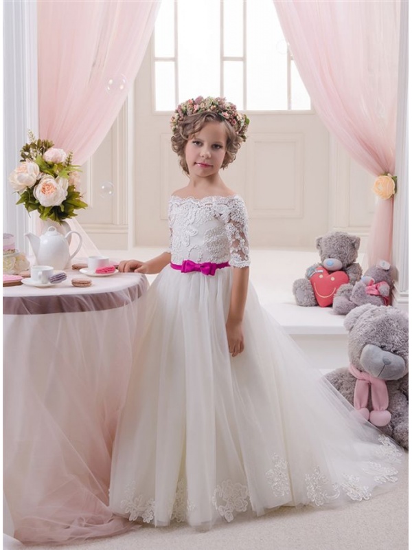 Flower girl A-line Chapel train Tulle Off the shoulder Wedding