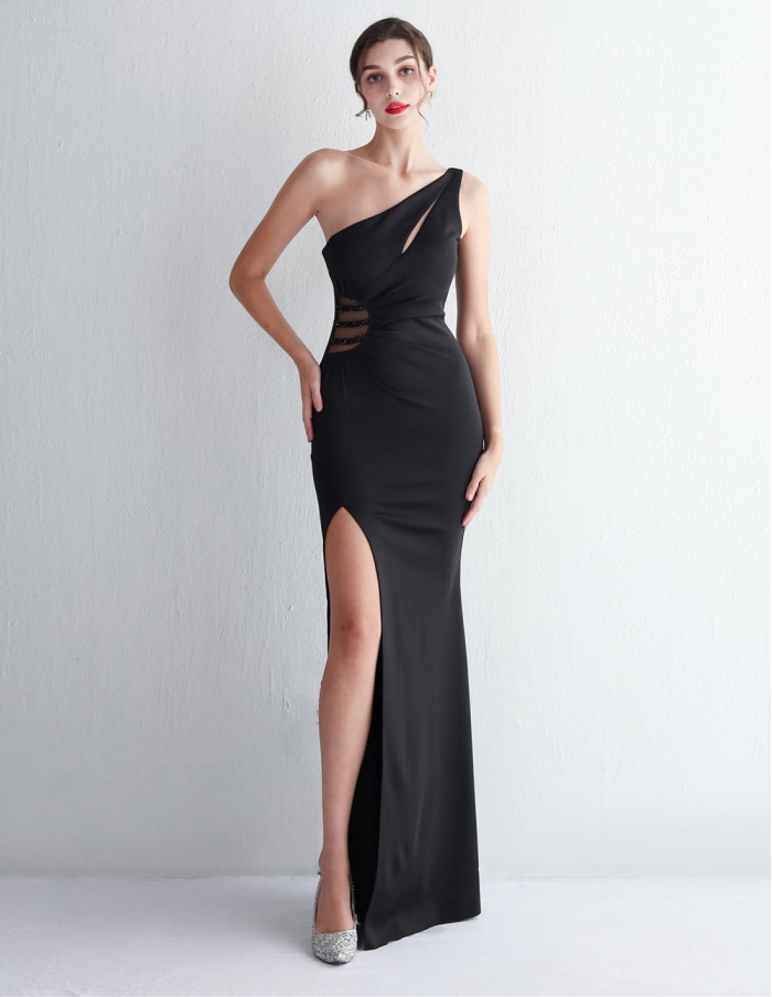 Black woman dress for wedding